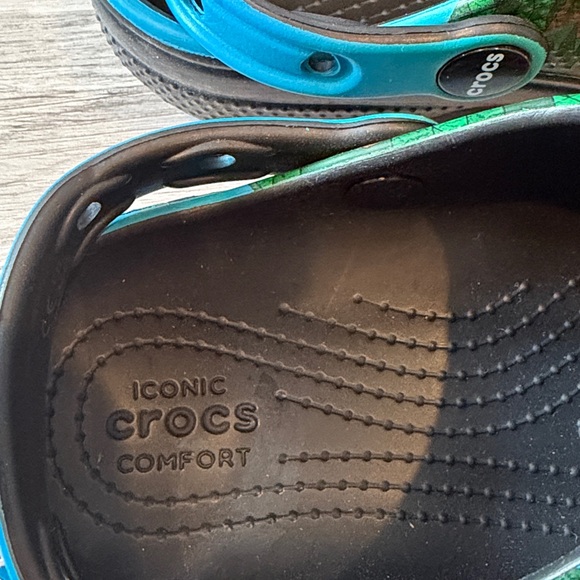 Minecraft Crocs (size 13 kid) - Picture 5 of 6